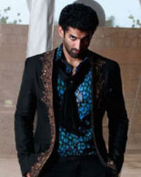 Aditya Roy Kapoor